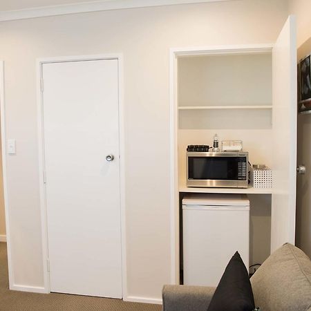 Style In Ngaio Bed & Breakfast Уелингтън Екстериор снимка