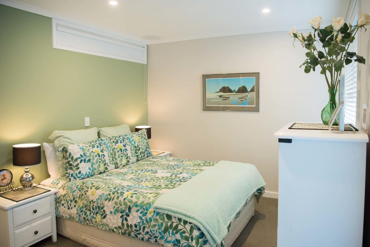 Style In Ngaio Bed & Breakfast Уелингтън Екстериор снимка