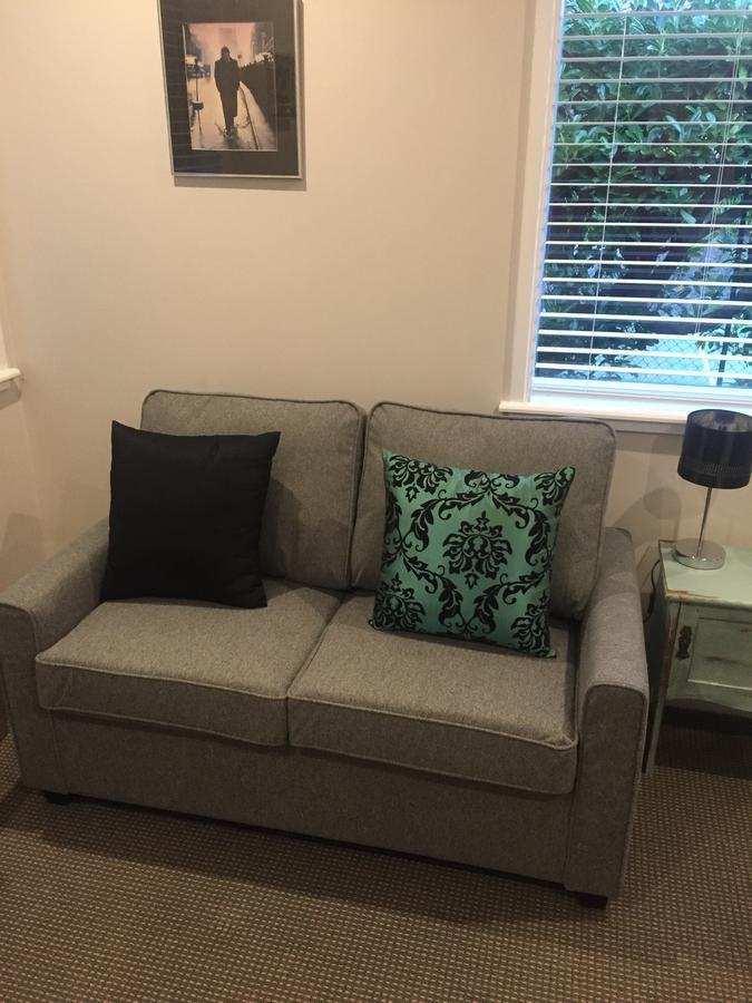 Style In Ngaio Bed & Breakfast Уелингтън Екстериор снимка